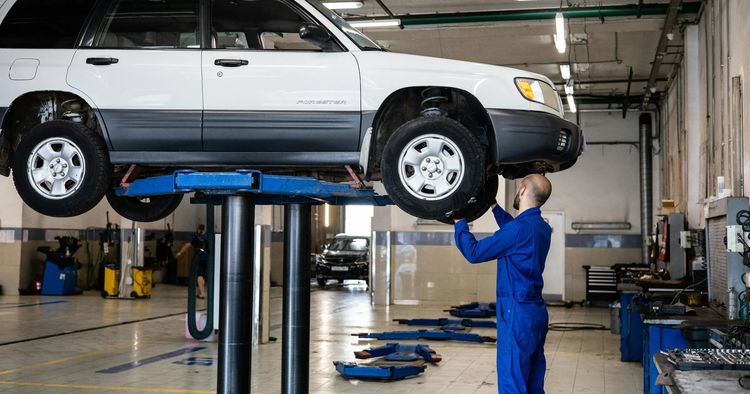Discover why it’s important to use an Approved MOT Test Centre in the UK. Learn how official MOT garages ensure safety, legality, and accurate vehicle testing.